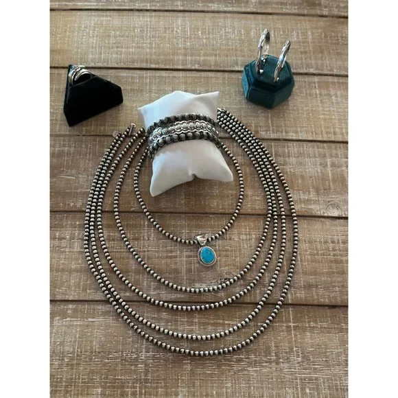 The Taylor Necklace Collection - Picture 5 of 9